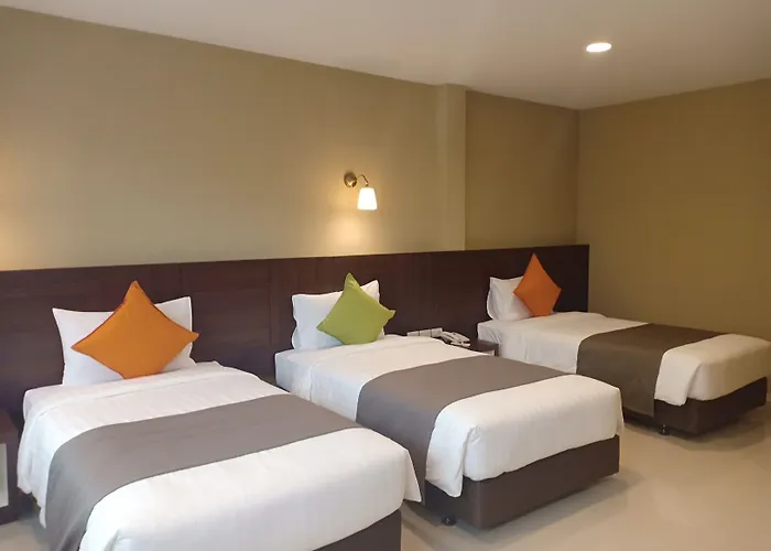 S Hotel, Navamin Hotel