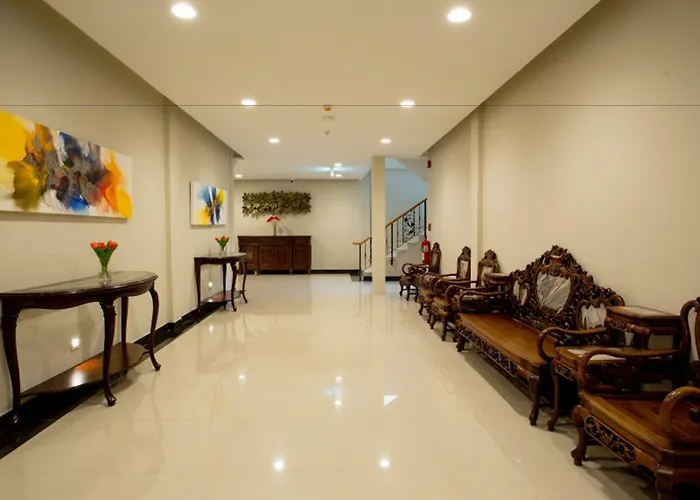 S Hotel, Navamin Hotel 4*