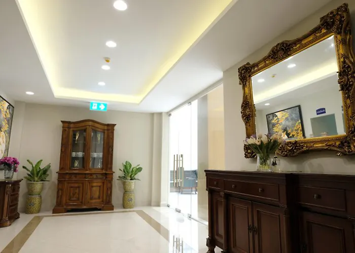 S Hotel, Navamin