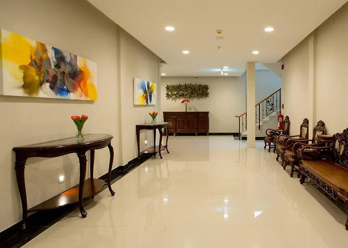 Hotel S Hotel, Navamin 4*