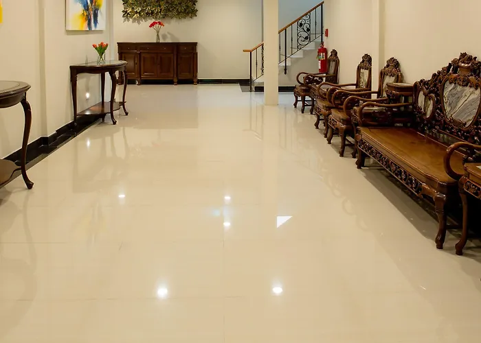 فندق S Hotel, Navamin 4*