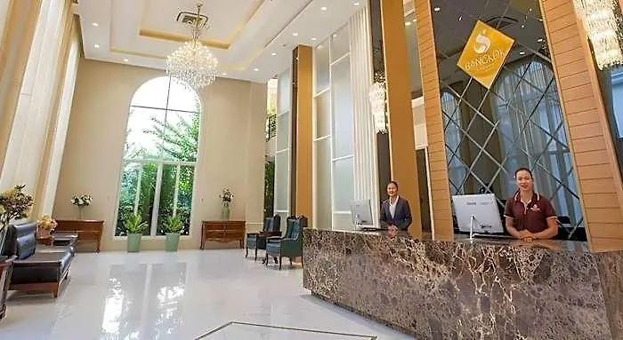 S Hotel, Navamin Hotel