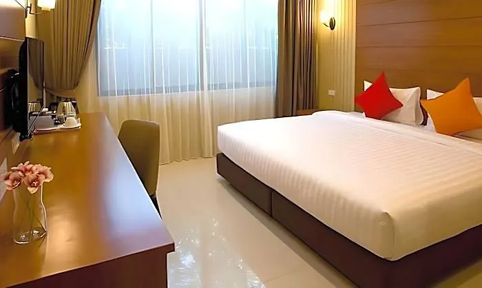 S Hotel, Navamin Hotel